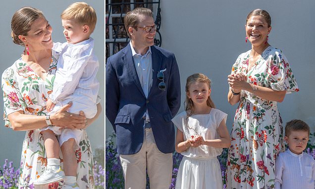 www.dailymail.co.uk